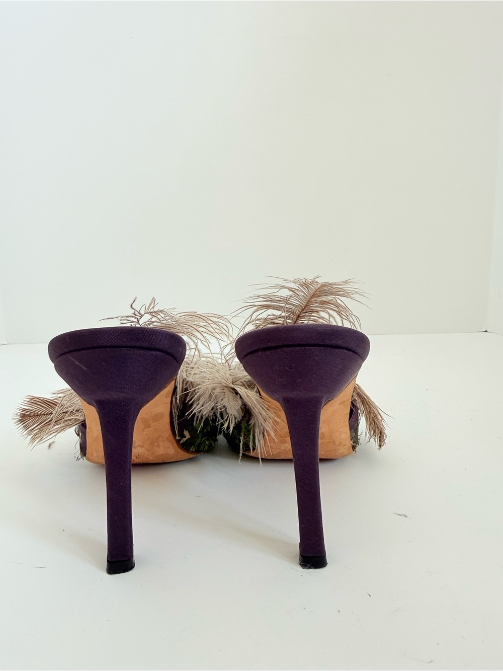 Manolo Blahnik AW97 Rare Peacock Feather Mule Heels Purple Archival 37.5 - Picture 5 of 8